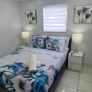 Apt Hollywood Fl Close To Hard Rock Stadium And Hard Rock Casino Guitar Hotel