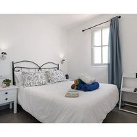 Vacation Apartment Rosales With Private Terrace Shared Garden And Wi-fi