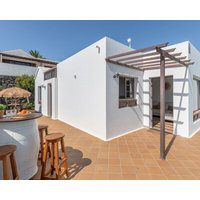 Vacation Home Timanfaya With Sea View Private Pool And Wi-fi