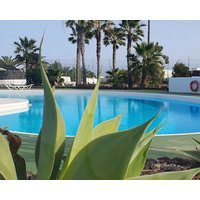 Vacation Home Villa Las Palmeras Close To The Beach With Garden & Wi-fi