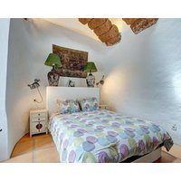 Villa La Cueva With Shared Pool Private Terrace And Wi-fi