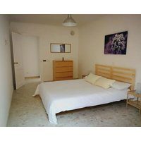 Flora B&B - Rooms in Privat Home Habitaciones en una casa privada