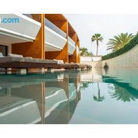 TenSuites - Adults Only