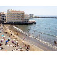 Vacation Apartment 'Apartamento Plaza Roja' with Sea View Balcony and Wi-Fi