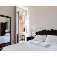 Santa Ana Suite & Rooms