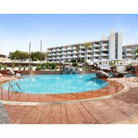 Vacation Apartment Peggys Home With Shared Pool Wi-fi And Air Conditioning