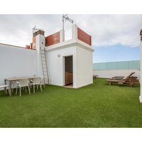 Holiday Home 'Ian’s Dreams' with Private Terrace Private Garden and Wi-Fi