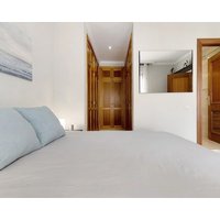 Fan Apartment